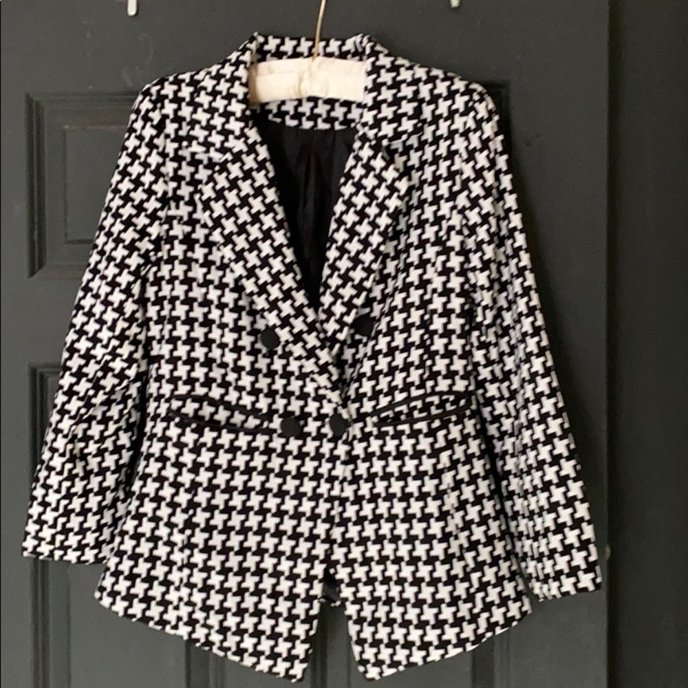 Houndstooth blazer